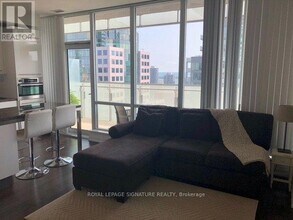 80 John St in Toronto, ON - Building Photo - Building Photo