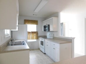 1228 Longpoint Dr in Augusta, GA - Building Photo - Building Photo