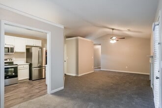76 Villa Rosa Dr in Temple, GA - Building Photo - Building Photo
