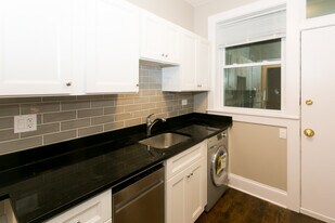 4706 N Racine Ave, Unit W in Chicago, IL - Building Photo