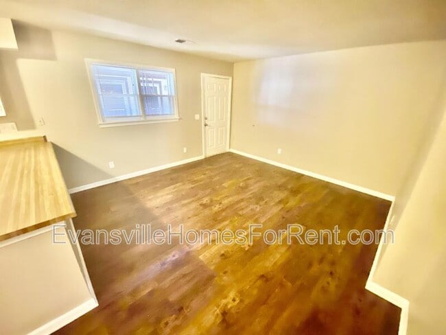 1012 Mary St in Evansville, IN - Building Photo - Building Photo