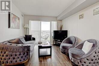 1235 Bayly St in Pickering, ON - Building Photo - Building Photo