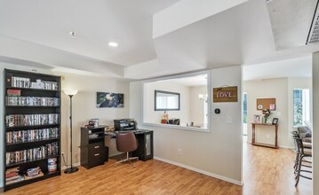 16227 Northup Way in Bellevue, WA - Building Photo - Building Photo