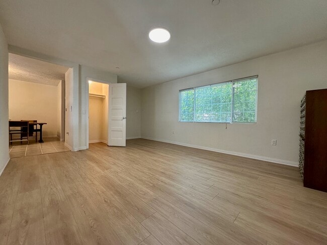 7755 Mango Ave in Fontana, CA - Building Photo - Building Photo