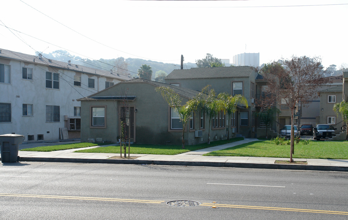 604 E Chevy Chase Dr in Glendale, CA - Building Photo