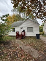 3432 Beaumont Dr in Toledo, OH - Building Photo