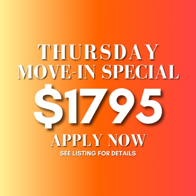 6535 E Superstition Springs Blvd in Mesa, AZ - Foto de edificio - Building Photo