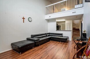 3806 Grey Harbor Dr, Unit 303