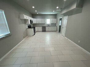 810 Seven Oaks Rd in Bonham, TX - Building Photo - Building Photo