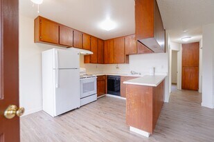 1220 Fairview Dr in Angels Camp, CA - Building Photo