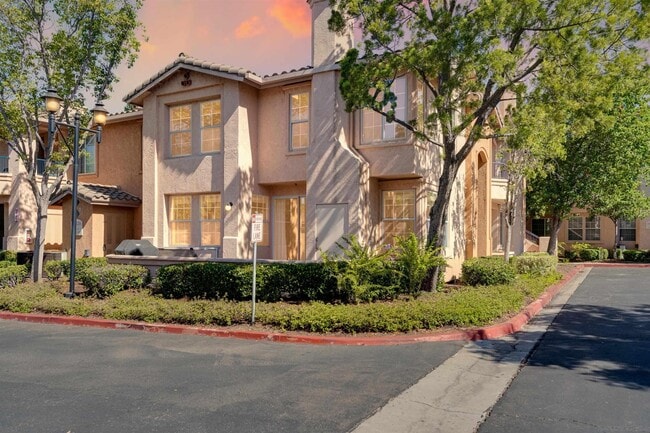 18826 Caminito Cantilena in San Diego, CA - Foto de edificio - Building Photo