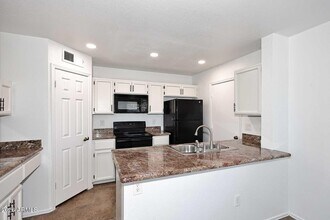 17236 N 1st Pl in Phoenix, AZ - Building Photo - Building Photo