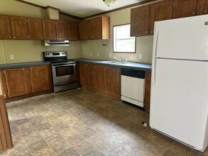 182 Clements Rd in Leesville, LA - Building Photo - Building Photo