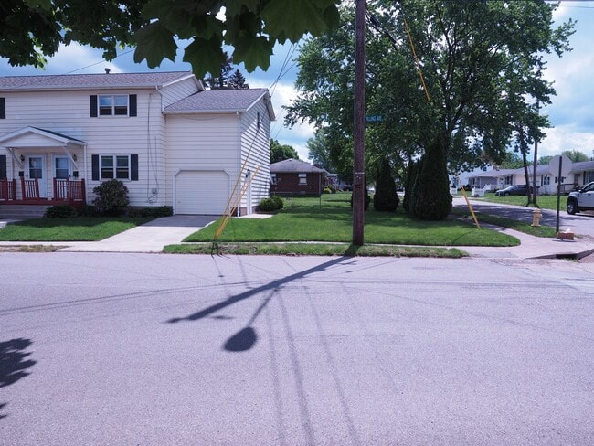 4019 Rilling Ave, Unit 4019 in Erie, PA - Foto de edificio - Building Photo
