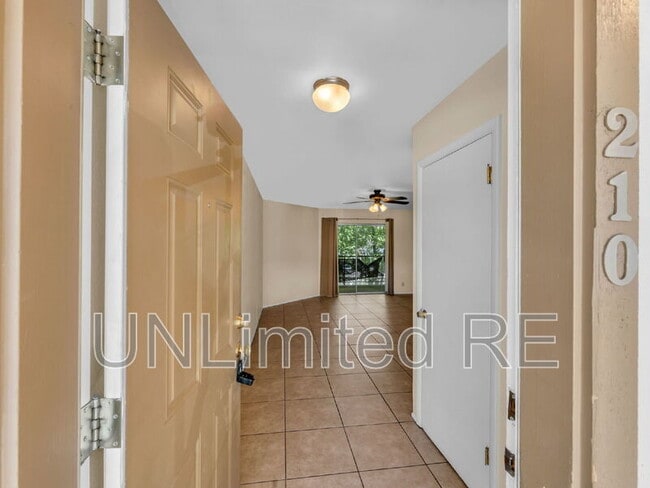 2401 N West St in Flagstaff, AZ - Building Photo - Building Photo