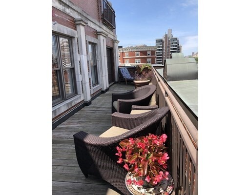 530 Commonwealth Ave, Unit Commonwealth Ave #6A in Boston, MA - Building Photo - Building Photo