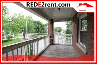 153 S High St-Unit -3 in Janesville, WI - Building Photo - Building Photo