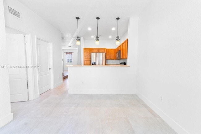 21007 NW 14th Pl in Miami Gardens, FL - Building Photo - Building Photo