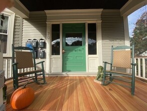70 Perry St in Brookline, MA - Foto de edificio - Building Photo