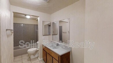 2437 E St Vrain St in Colorado Springs, CO - Building Photo - Building Photo