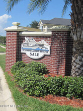 4903 Yacht Basin Dr in Jacksonville, FL - Building Photo - Building Photo