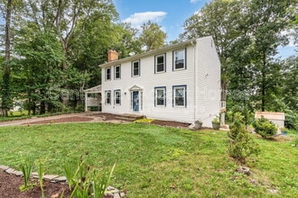 11959 Governors Ct in Woodbridge, VA - Building Photo - Building Photo