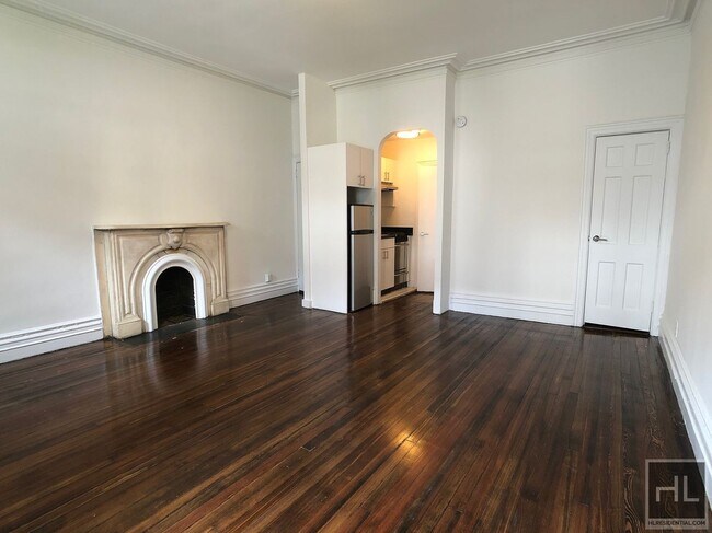 EAST 65 STREET in New York, NY - Building Photo - Building Photo