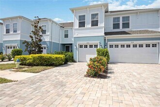 3040 Via Sienna Cir, Unit 26 in Sarasota, FL - Building Photo - Building Photo
