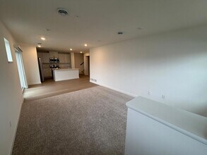 5285 Long Pointe Pass in Woodbury, MN - Foto de edificio - Building Photo