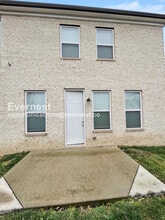 2656 Lakevilla Dr in Nashville, TN - Building Photo - Building Photo