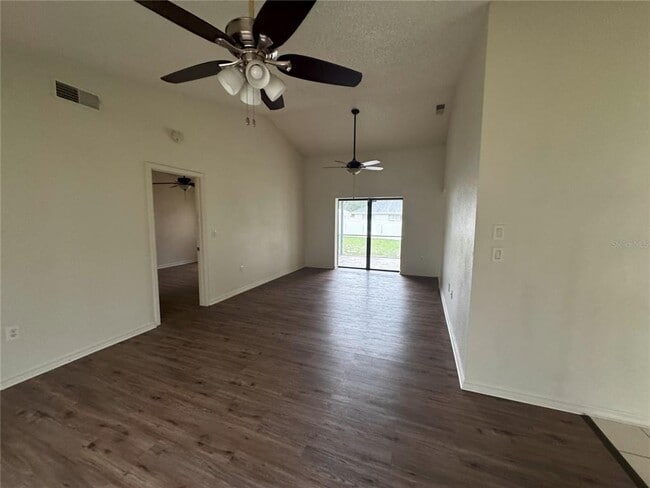 2378 Comerwood Dr in Spring Hill, FL - Building Photo - Building Photo