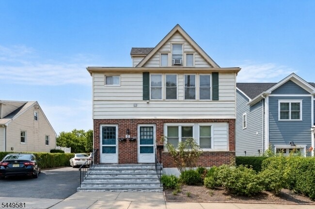 property at 30 Aubrey St