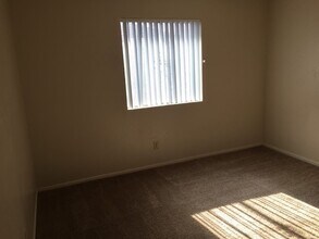 2159 Belmont St in North Las Vegas, NV - Building Photo - Building Photo