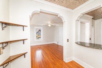 114 E Johnson St in Madison, WI - Building Photo - Building Photo