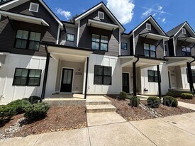 5710 Parker Pnes Ct in Raleigh, NC - Building Photo