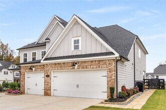 501 Blackberry Ln in Canton, GA - Building Photo - Building Photo