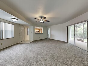 3266 SE Aster Ln in Stuart, FL - Building Photo - Building Photo