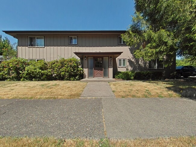 property at 560 NW 19th St