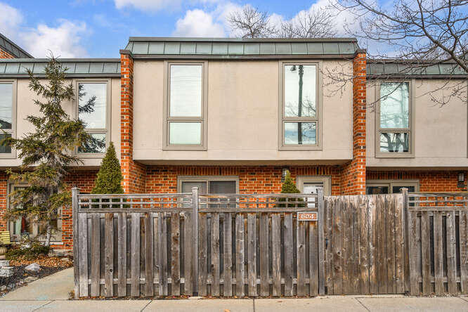 604 W Armitage Ave in Chicago, IL - Building Photo