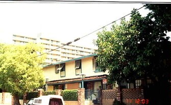 420 N Oakland Ave in Pasadena, CA - Building Photo