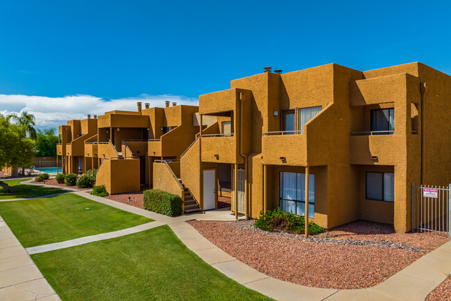 Cactus Flats in Glendale, AZ - Building Photo - Primary Photo