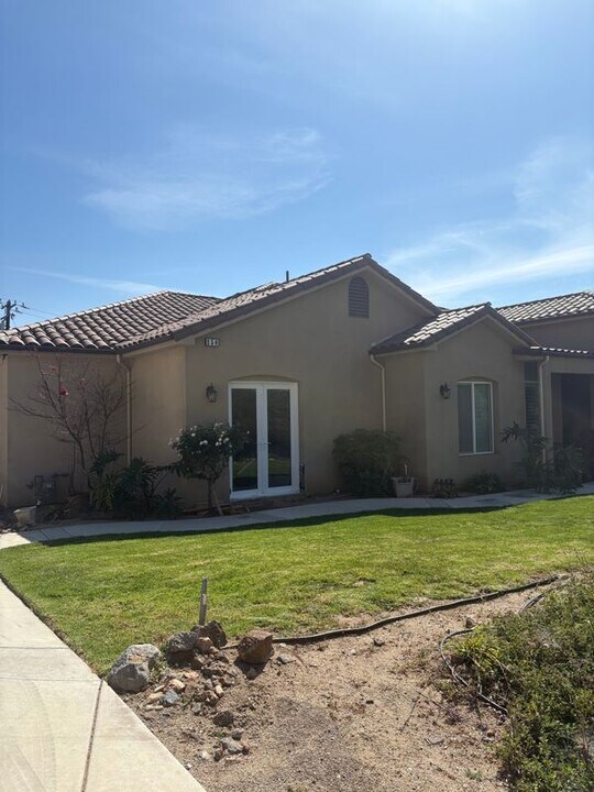 250 Mt Rushmore Dr in Norco, CA - Building Photo