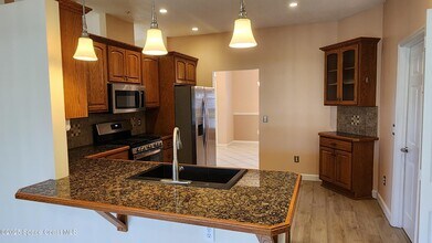 1061 Pelican Ln in Rockledge, FL - Building Photo - Building Photo