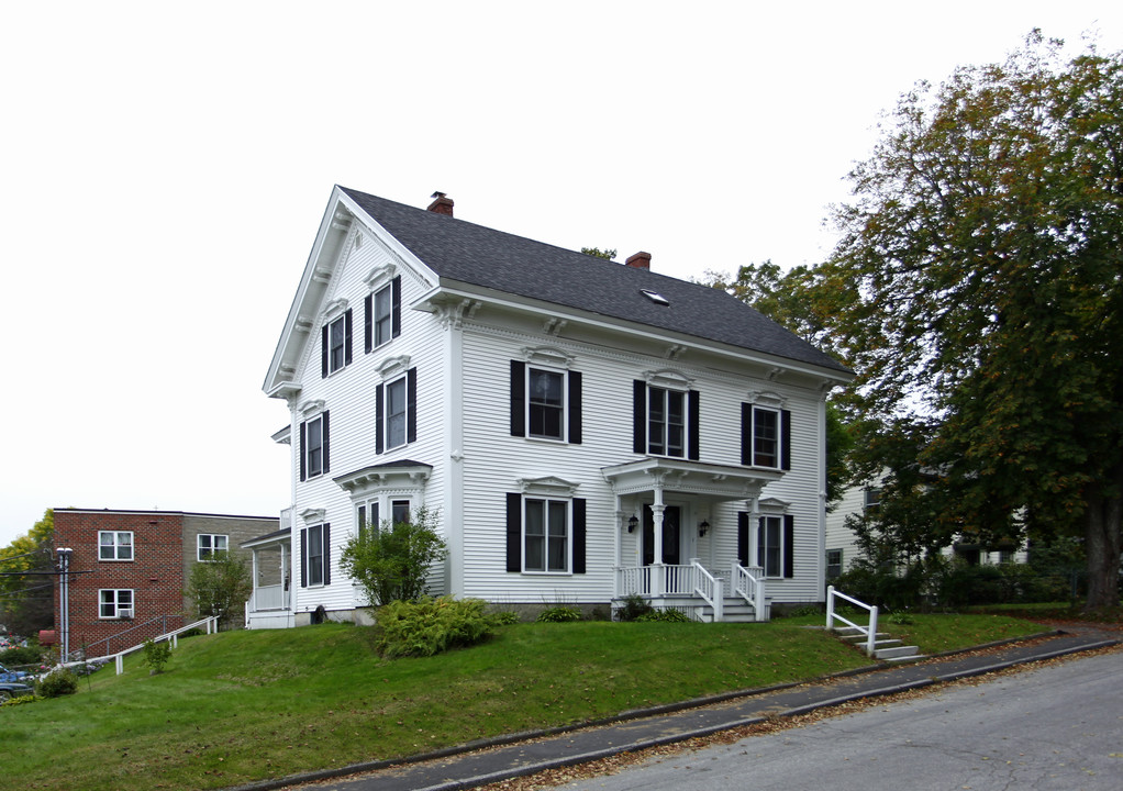 1 High St in Brunswick, ME - Foto de edificio