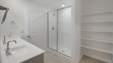 505 Lake Sweetwater Ln in Kyle, TX - Building Photo - Building Photo