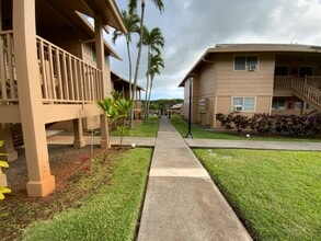 98-1372-1372 Koaheahe Pl in Pearl City, HI - Building Photo - Building Photo