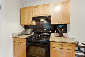 49 Saint John St, Unit 3 in Boston, MA - Building Photo - Building Photo