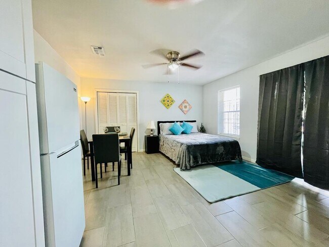 5809 Kiam St in Houston, TX - Building Photo - Building Photo