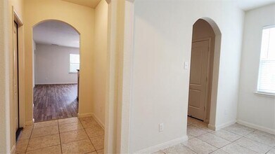 333 Cedar Crk Dr in Princeton, TX - Building Photo - Building Photo