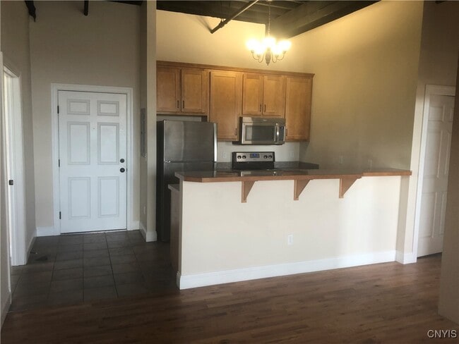 617 Hiawatha Blvd in Syracuse, NY - Building Photo - Building Photo